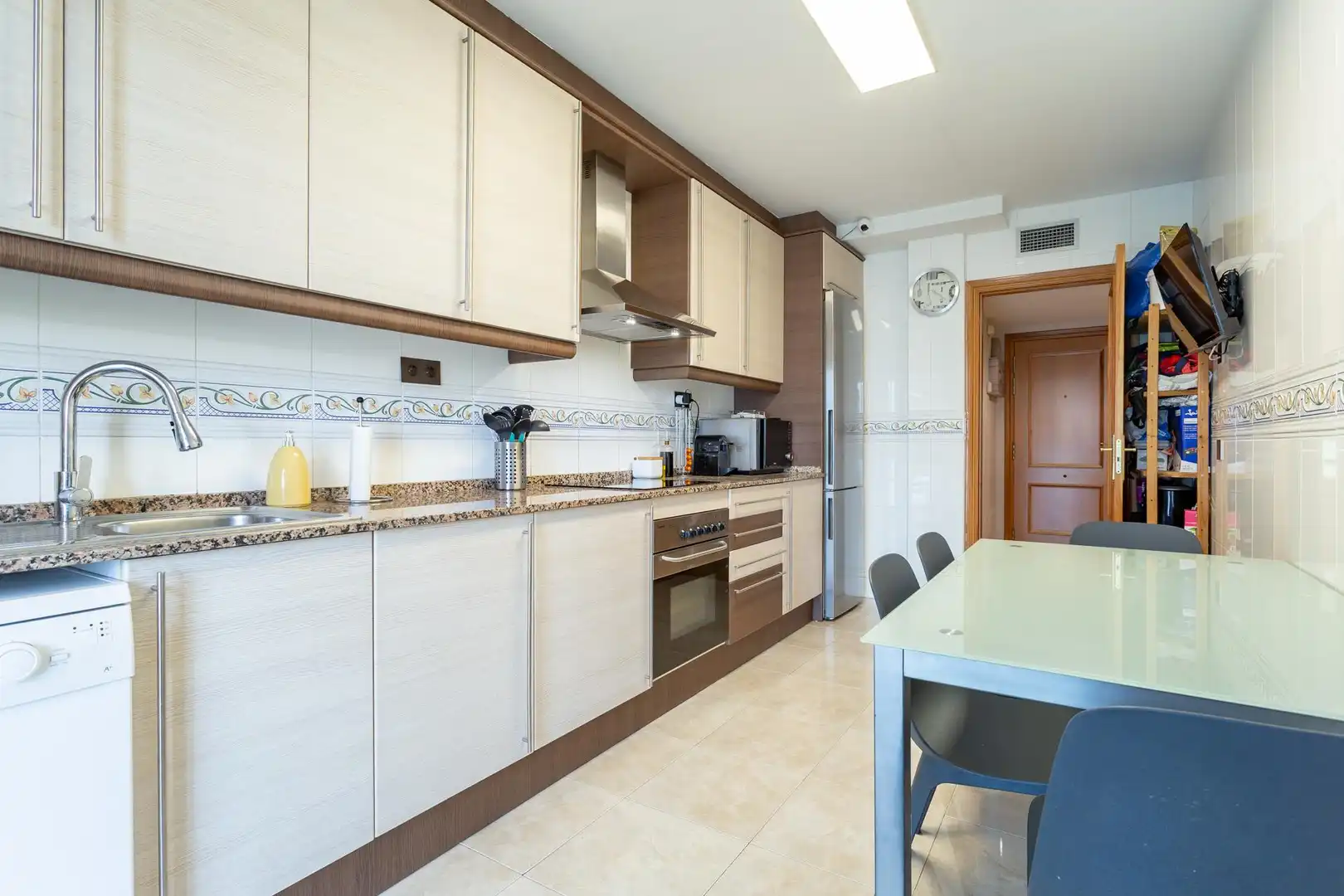 Kitchen of Attic for sale in Reus  with Air Conditioner, Private garden and Parquet flooring