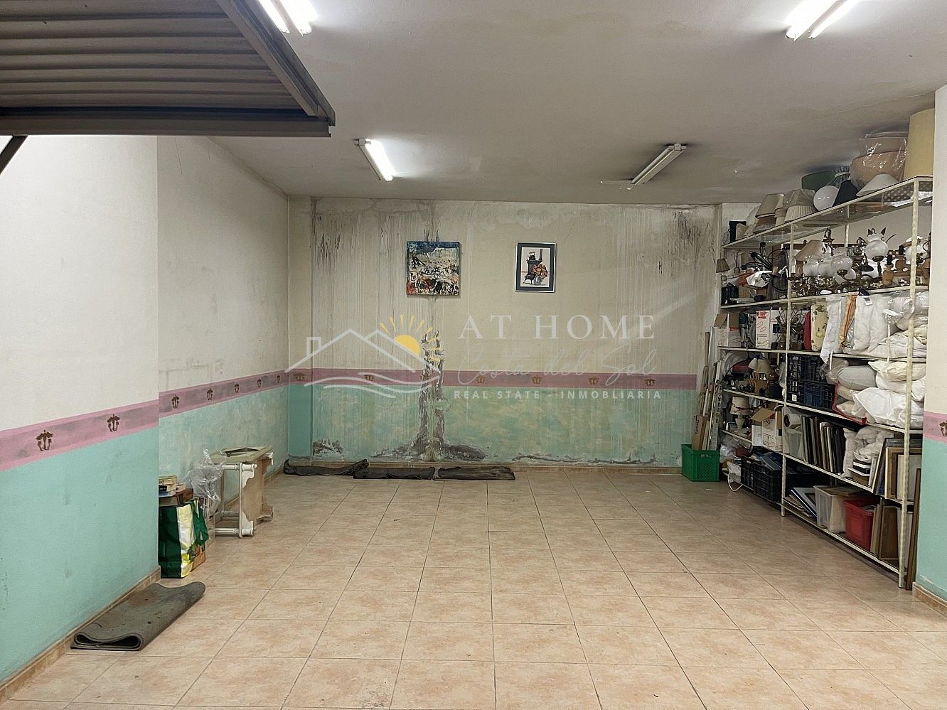 Garage for sale in Nerja
