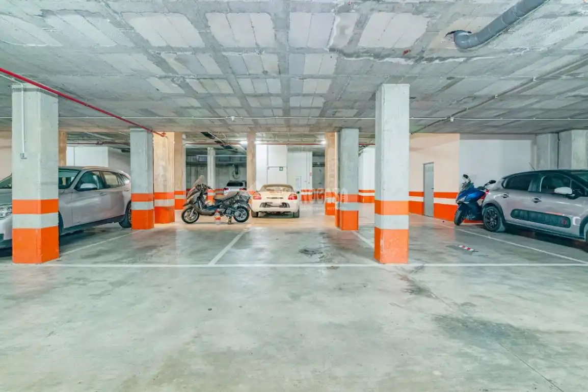 Parkplatz von Wohnung zum Verkauf in Alhendín mit Klimaanlage und Möbliert