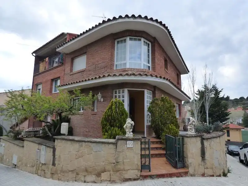 Vista exterior de Casa o chalet de alquiler en Sant Feliu de Codines con Aire acondicionado, Calefacción y Jardín privado