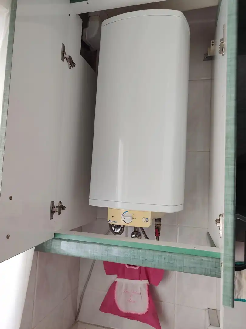 Bathroom of Flat for sale in Oviedo   with Heating and Storage room