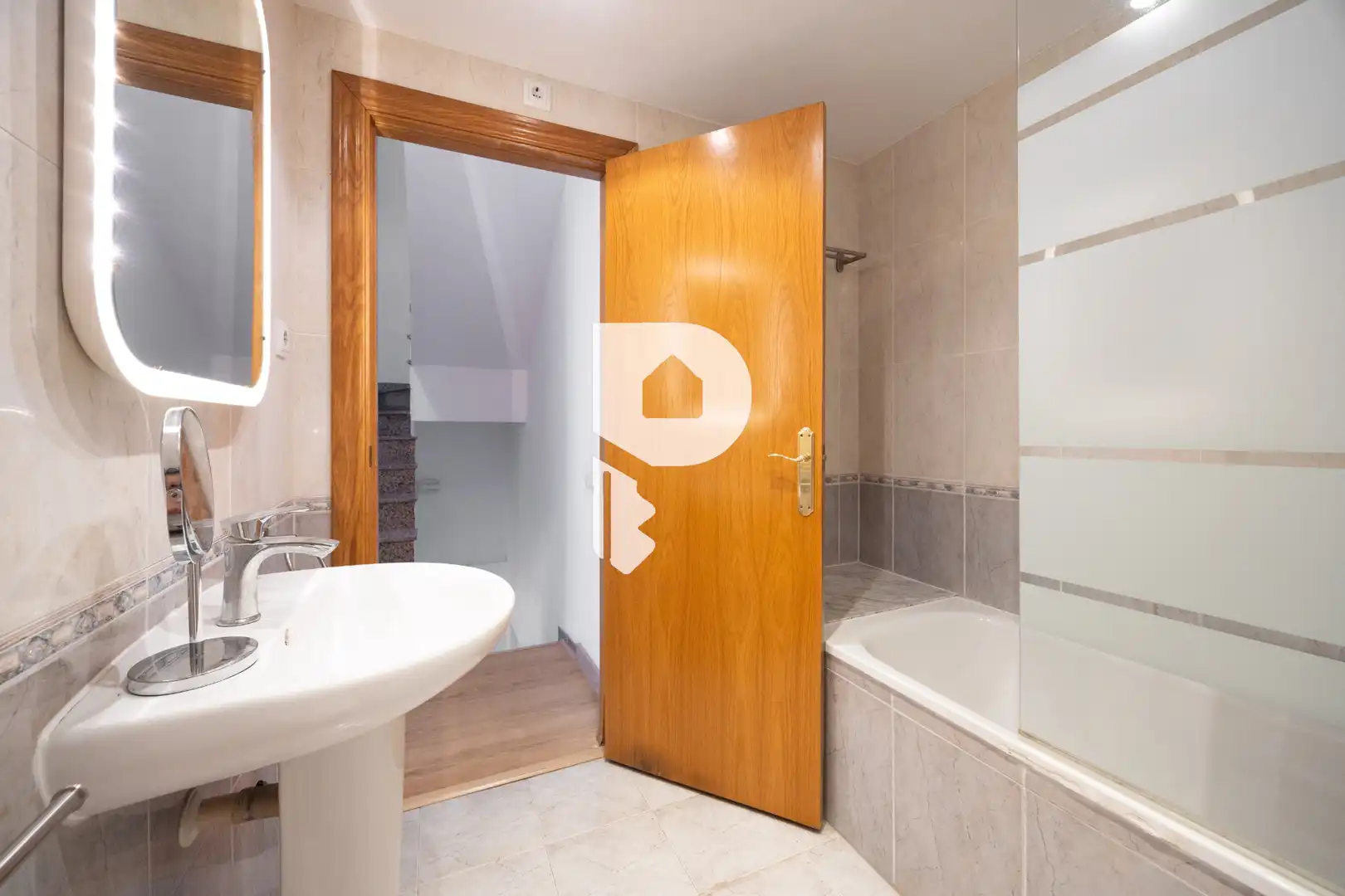 Baño de Piso en venta en Vallirana con Aire acondicionado, Calefacción y Parquet