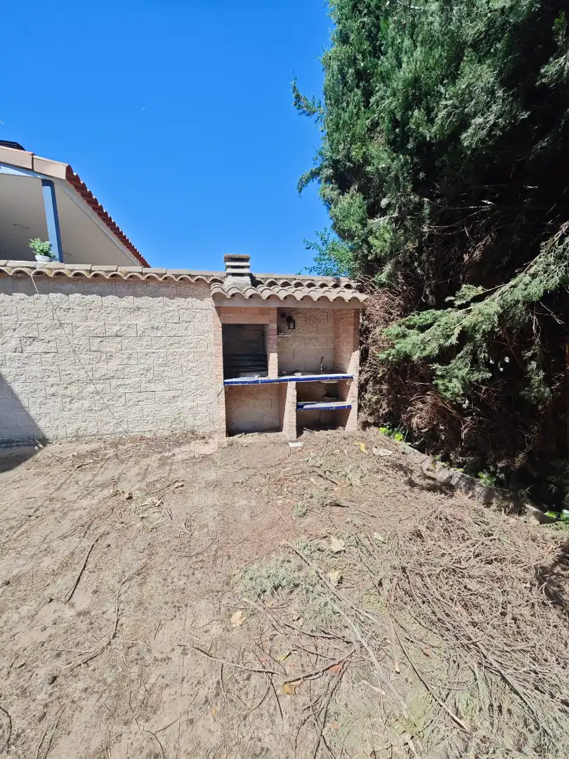 Vista exterior de Casa adosada en venta en Toledo con Aire acondicionado, Calefacción y Horno