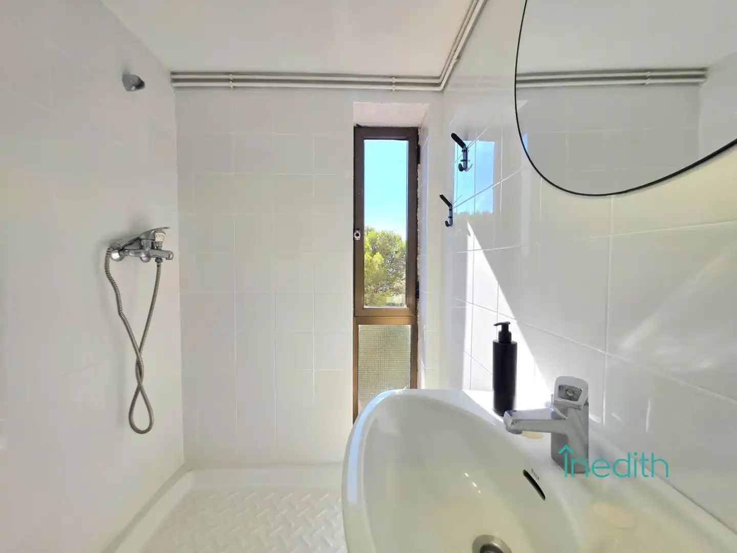 Badezimmer von Wohnung zum Verkauf in Sant Pere de Ribes mit Klimaanlage, Heizung und Terrasse