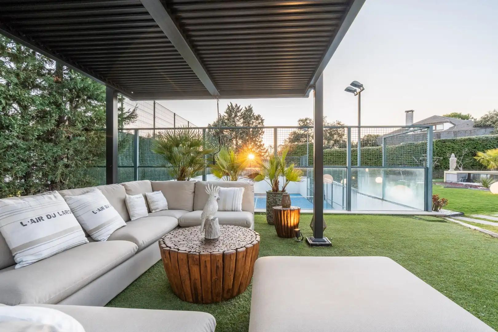 Terrassa de Casa o xalet en venda en Villaviciosa de Odón amb Aire condicionat, Calefacció i Jardí privat