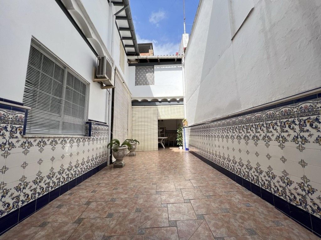 Houses for sale in Caputxins