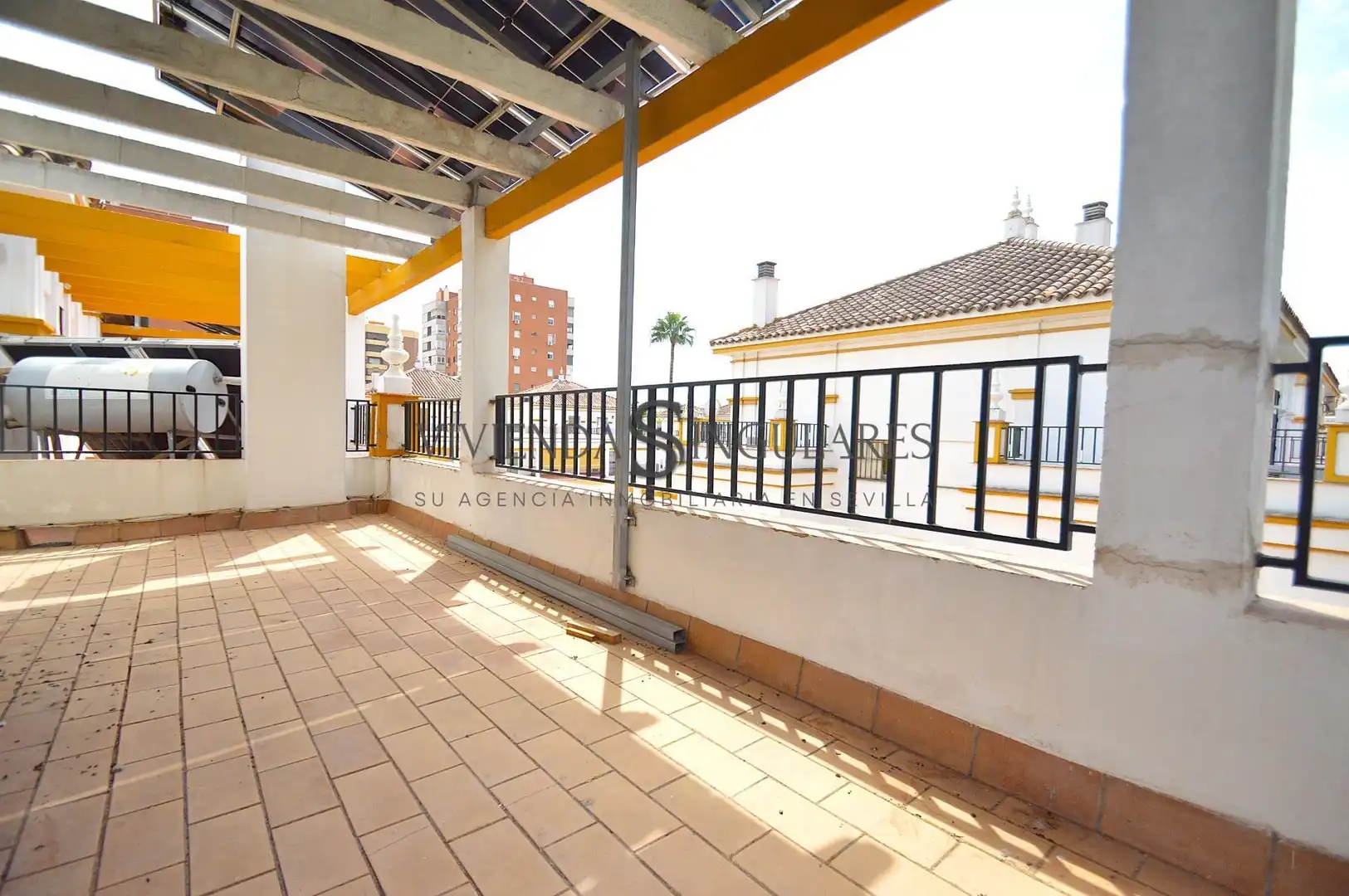Terraza de Casa adosada en venta en Sevilla con Aire acondicionado, Terraza y Trastero