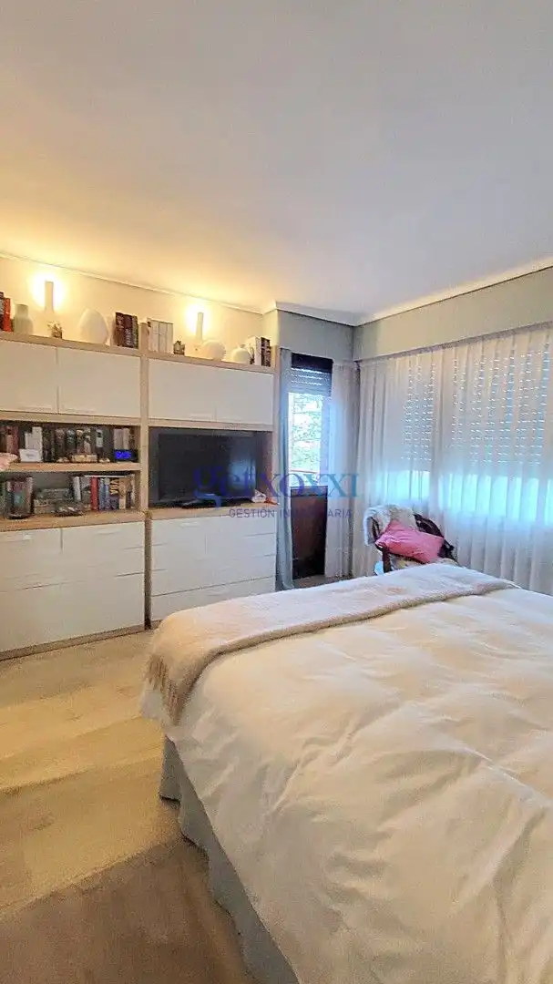 Dormitori de Casa adosada en venda en Leioa amb Calefacció, Jardí privat i Terrassa
