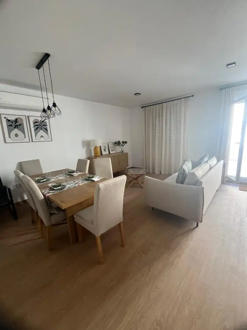 Comedor de Casa adosada en venta en Coria del Río con Aire acondicionado, Jardín privado y Terraza