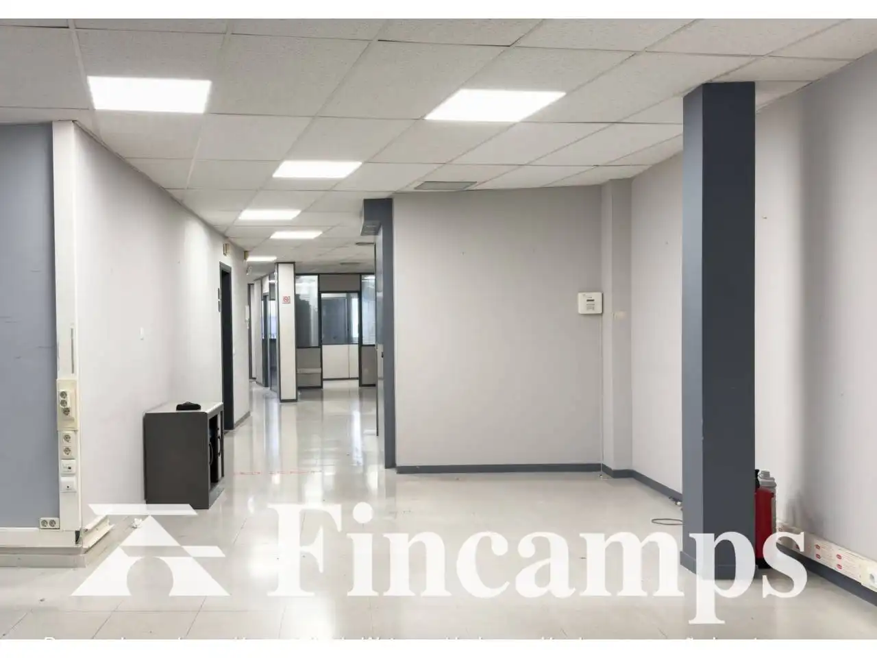 Büro zur Miete in Sabadell mit Klimaanlage, Heizung und Alarm