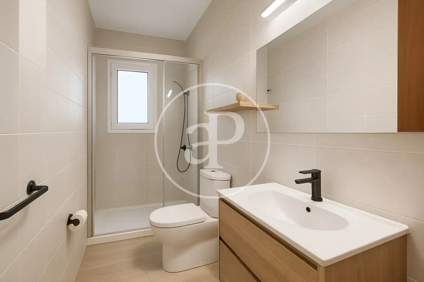 Baño de Piso en venta en Sant Just Desvern con Aire acondicionado, Calefacción y Jardín privado