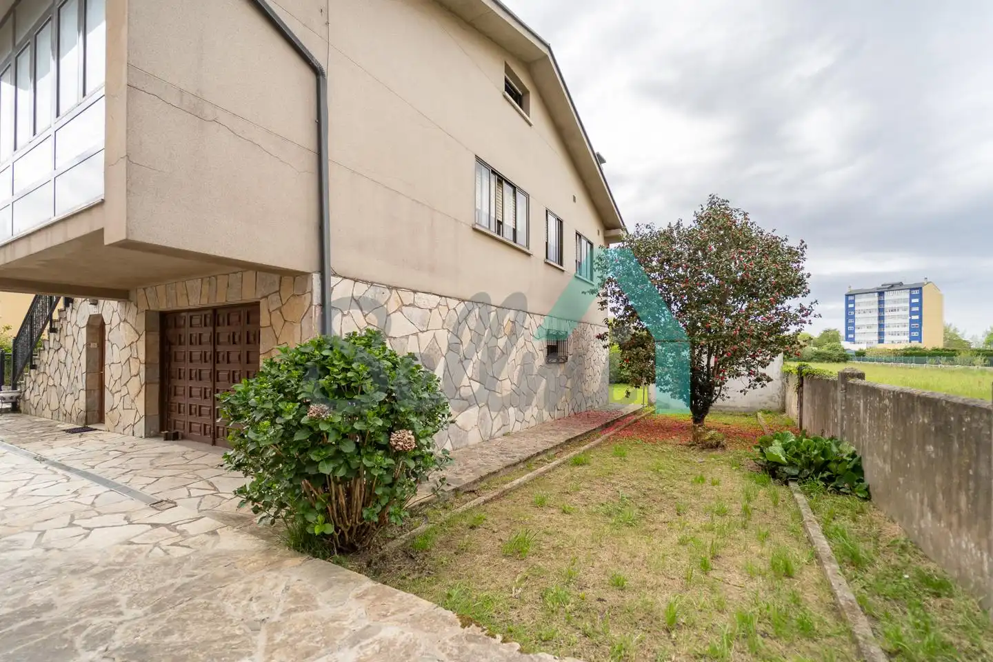 Vista exterior de Casa o chalet en venta en Ribadeo con Calefacción, Jardín privado y Parquet