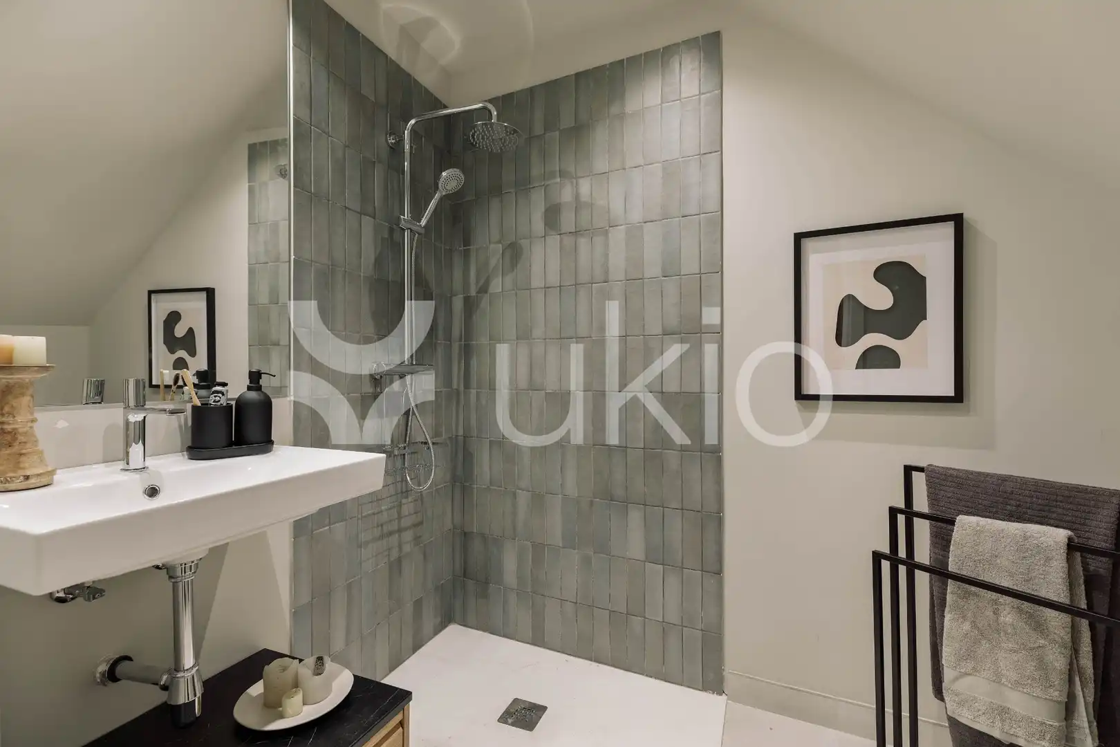 Baño de Apartamento de alquiler en Barcelona con Aire acondicionado, Calefacción y Terraza