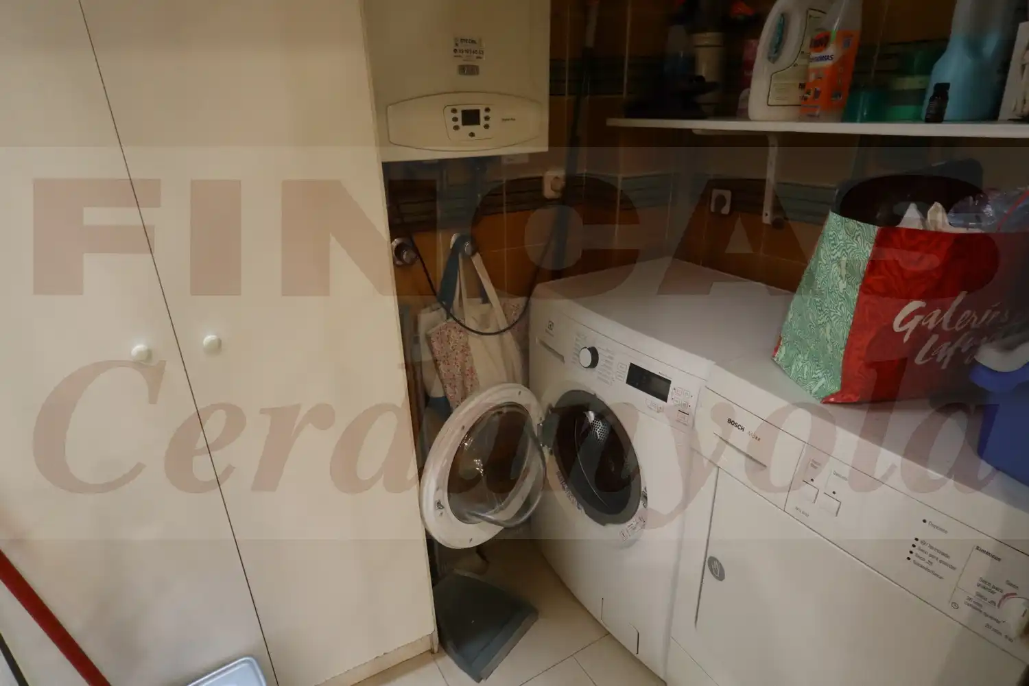 Cocina de Piso en venta en Cerdanyola del Vallès con Calefacción, Parquet y Balcón