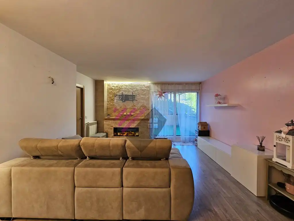 Flat with terrace for sale in Avinguda de Sant Antoni, imagen 3