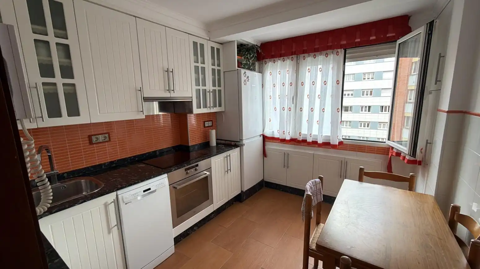 Kitchen of Flat for rent in Gijón   with Heating and Terrace