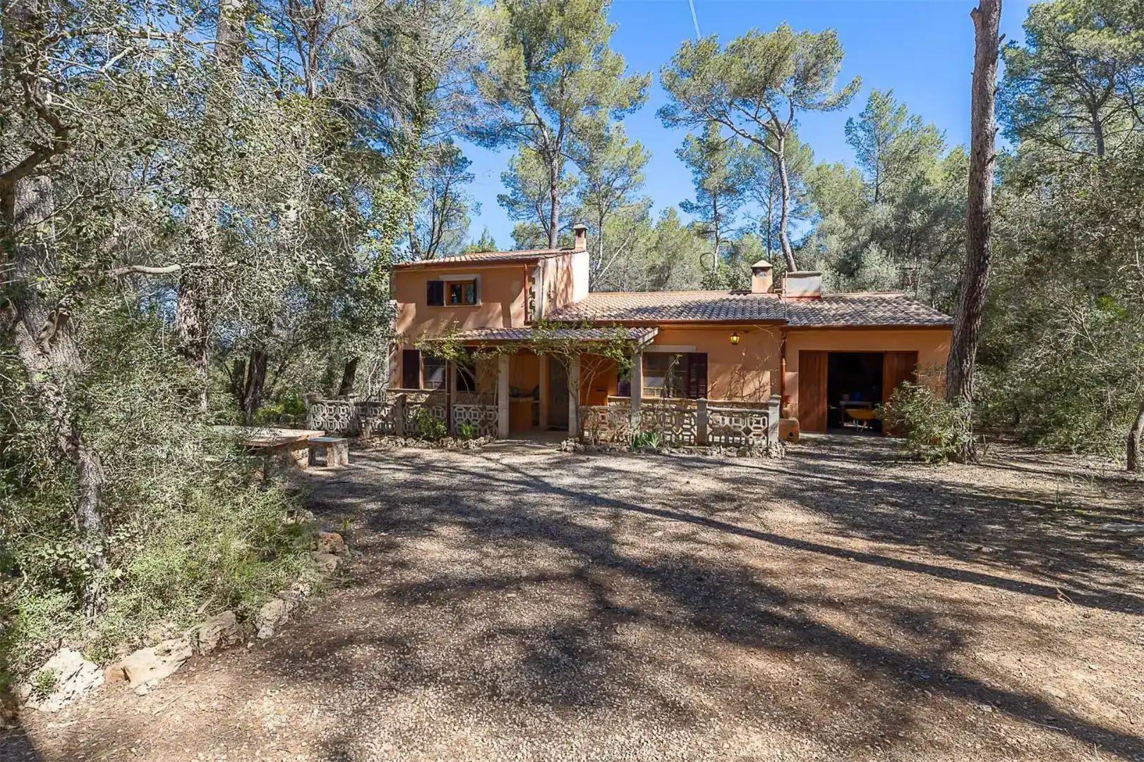 Vista exterior de Finca rústica de lloguer en Algaida amb Jardí privat, Piscina i Moblat