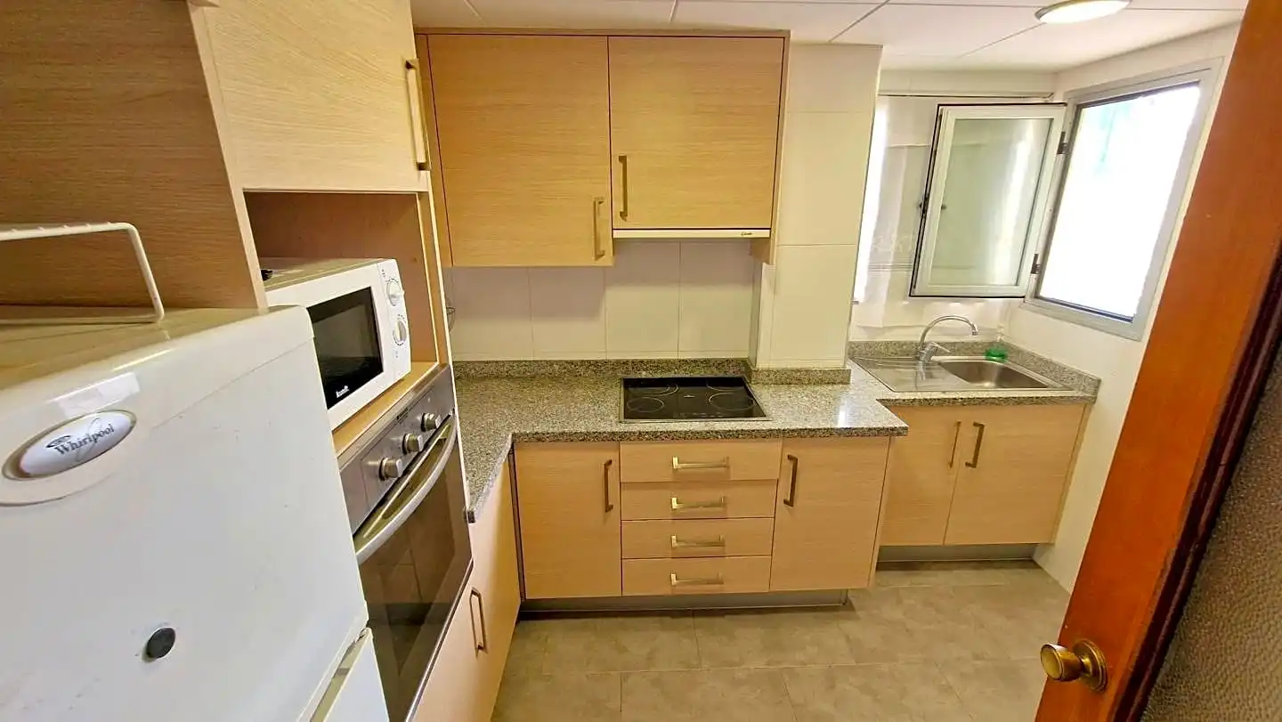Apartamento de alquiler en De La Rioja, 125, Playa de Gandia
