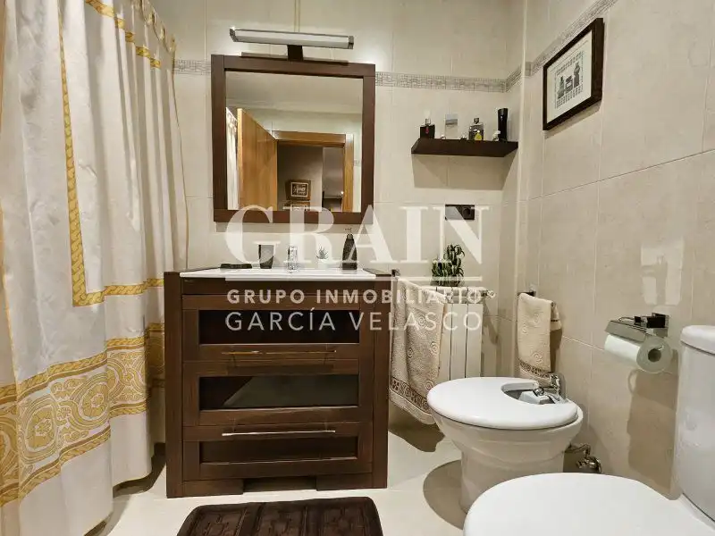 Badezimmer von Wohnung zum Verkauf in Albacete mit Heizung, Abstellraum und Balkon