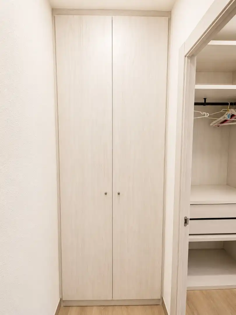 Schlafzimmer von Wohnung zur Miete in Valencia mit Klimaanlage, Terrasse und Möbliert