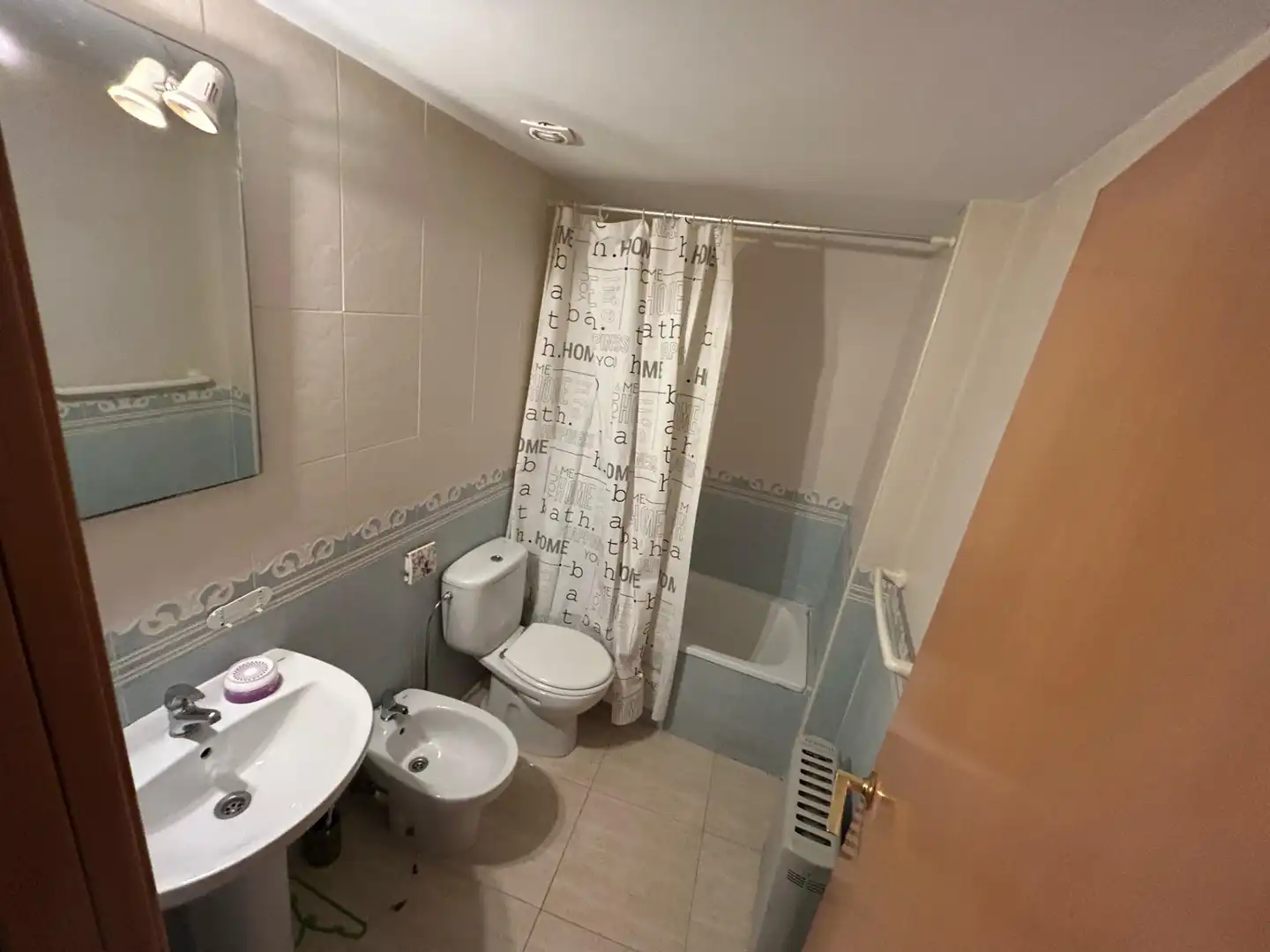 Bathroom of Flat for sale in Benicarló  with Terrace, Furnished and Community pool