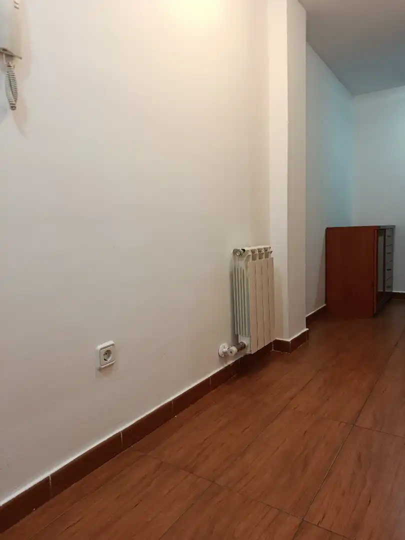 Piso de alquiler en Zaragoza con Calefacción, Terraza y Amueblado