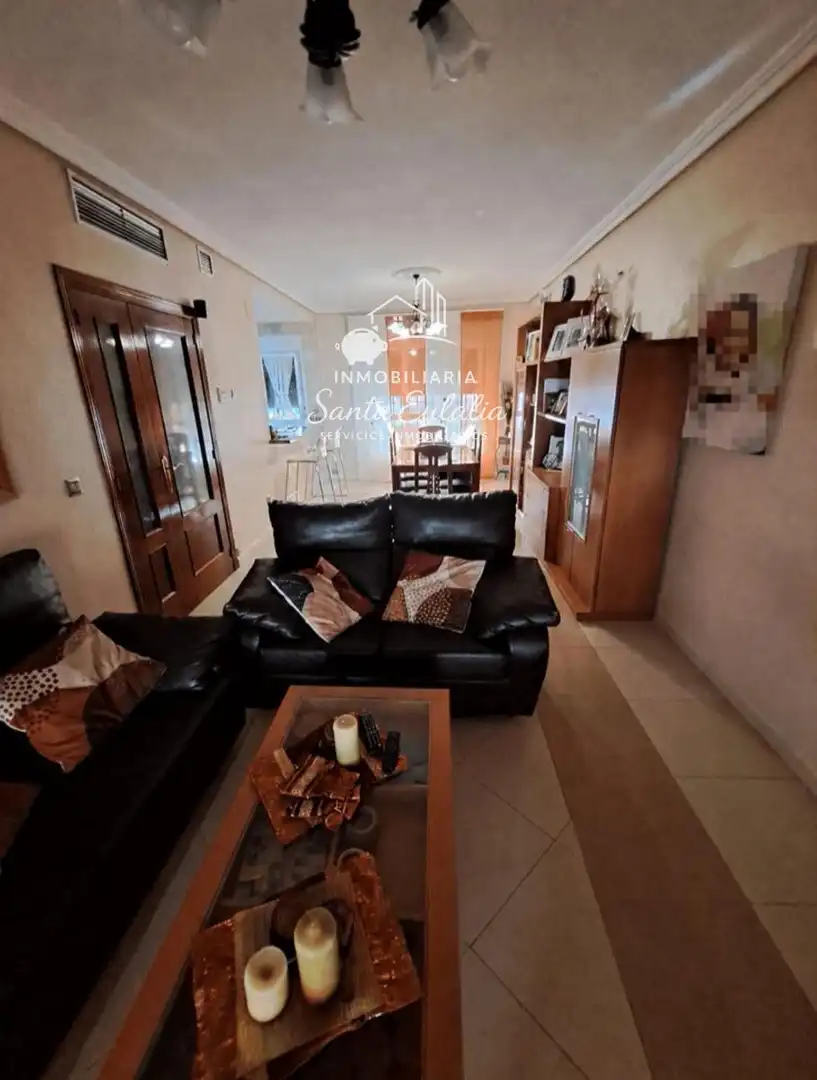 Sala d'estar de Casa adosada en venda en Mérida amb Aire condicionat, Calefacció i Traster