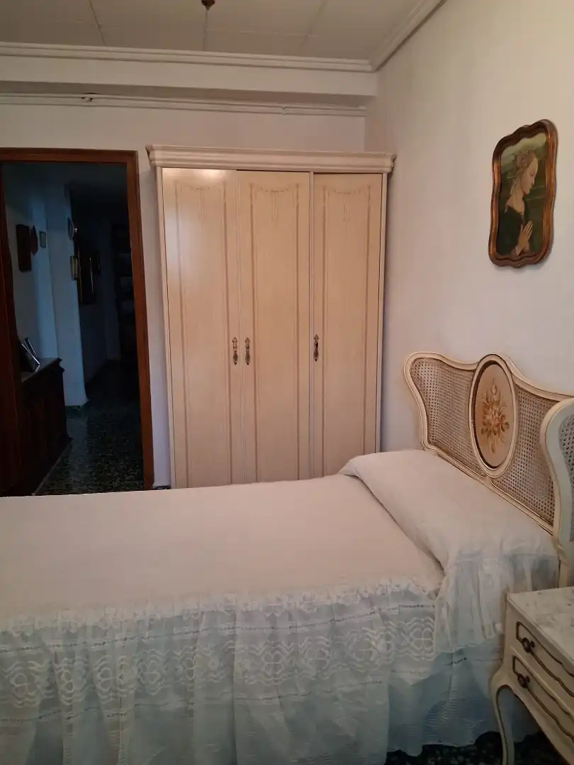 Habitación de Piso en venta en Valencia con Balcón