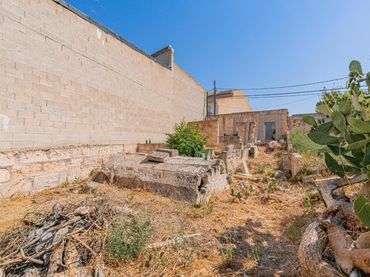 Terreno residencial en venta en Carrer de Lluís Carreres 38.99