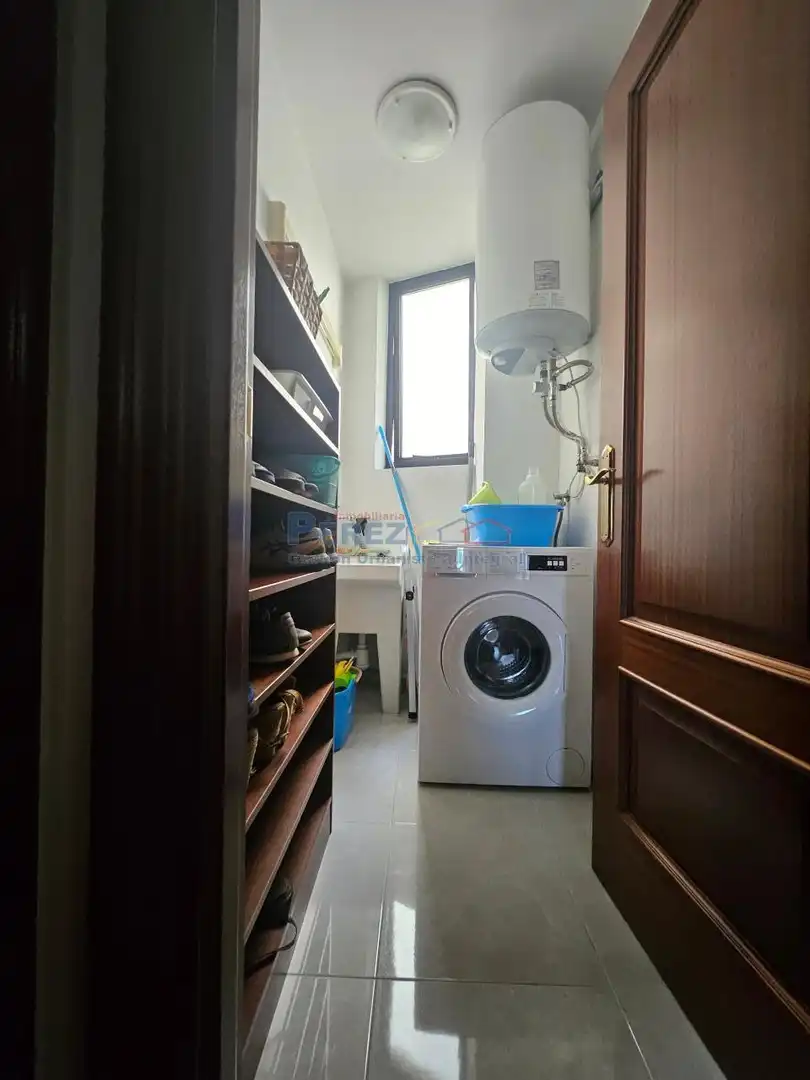 Piso de alquiler en Fene con Calefacción, Parquet y Trastero