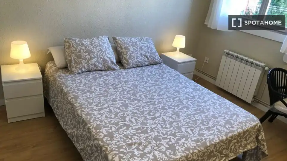 Habitación en Palomeras Bajas