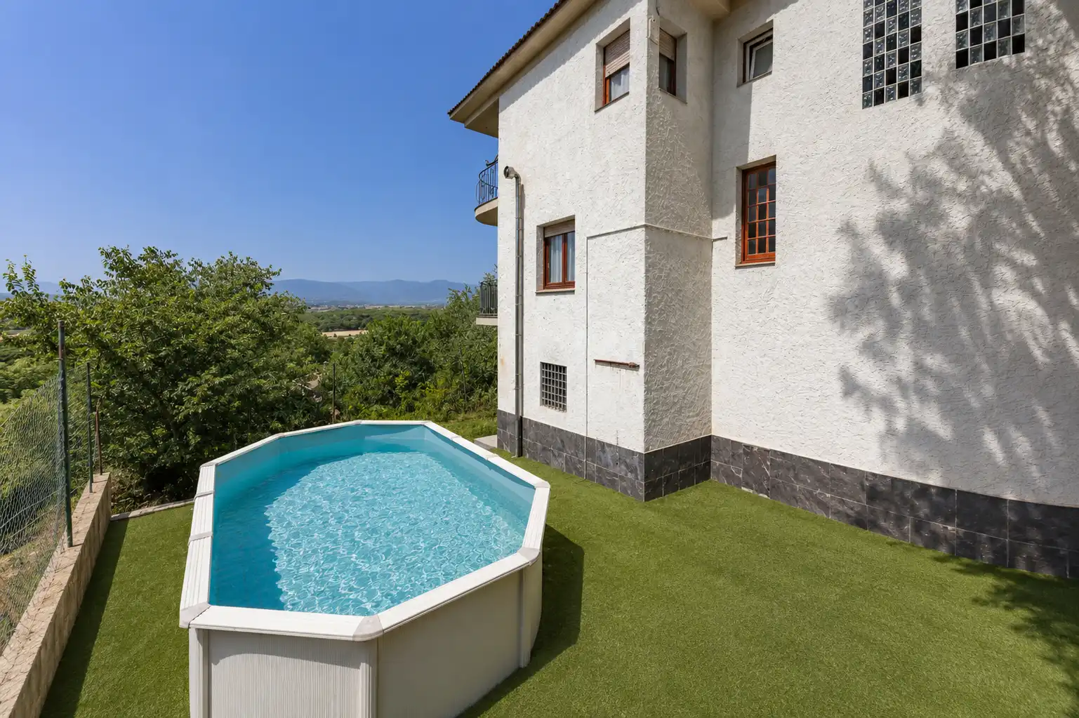 Piscina de Casa o chalet en venta en Llinars del Vallès con Aire acondicionado, Calefacción y Jardín privado