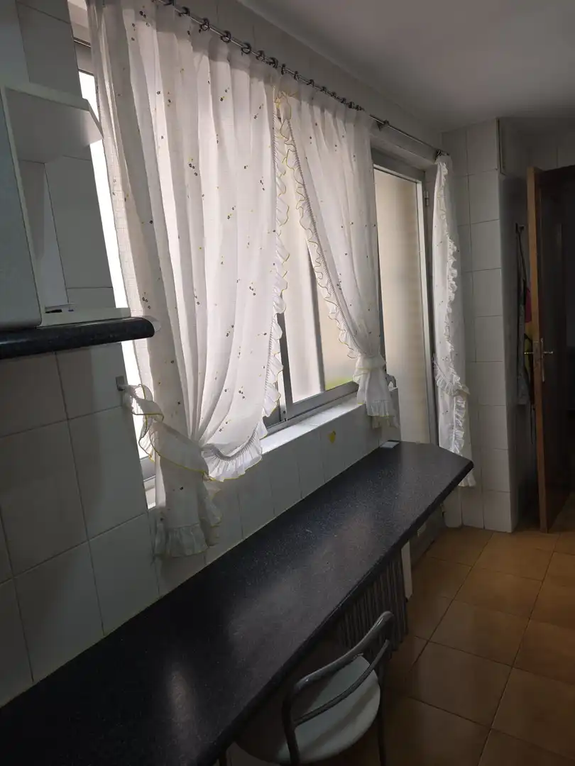 Kitchen of Flat for sale in Salamanca  with Heating, Parquet flooring and Balcony