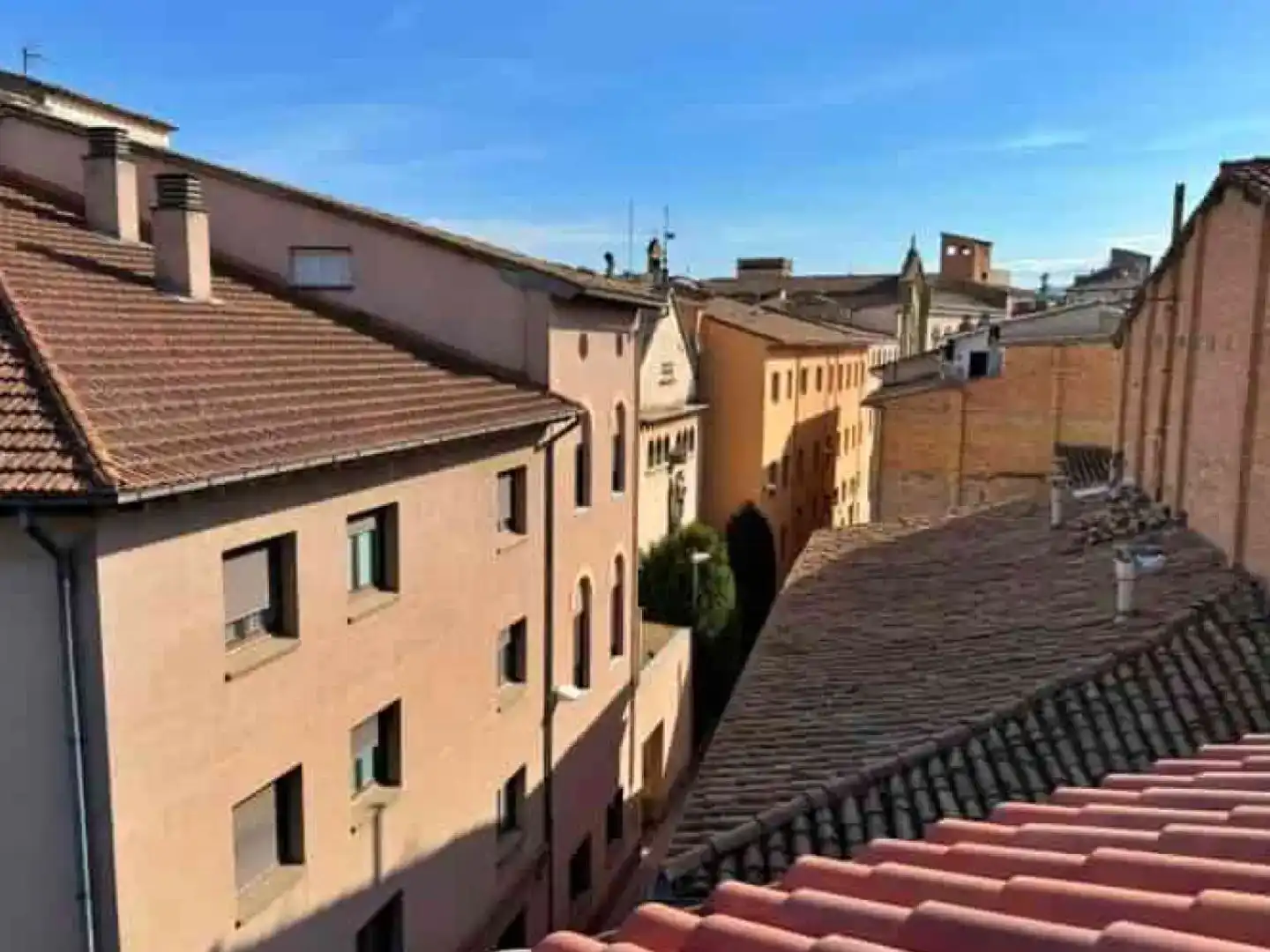Vista exterior de Piso en venta en Vic con Balcón