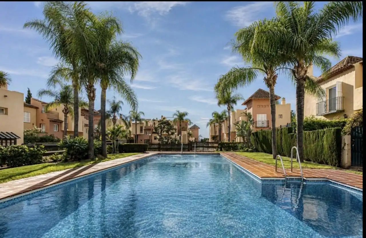 Adosado con piscina en venta en Nueva Andalucía, imagen 10