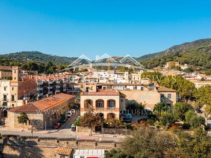 Vista exterior de Finca rústica en venda en Teià amb Calefacció, Jardí privat i Terrassa