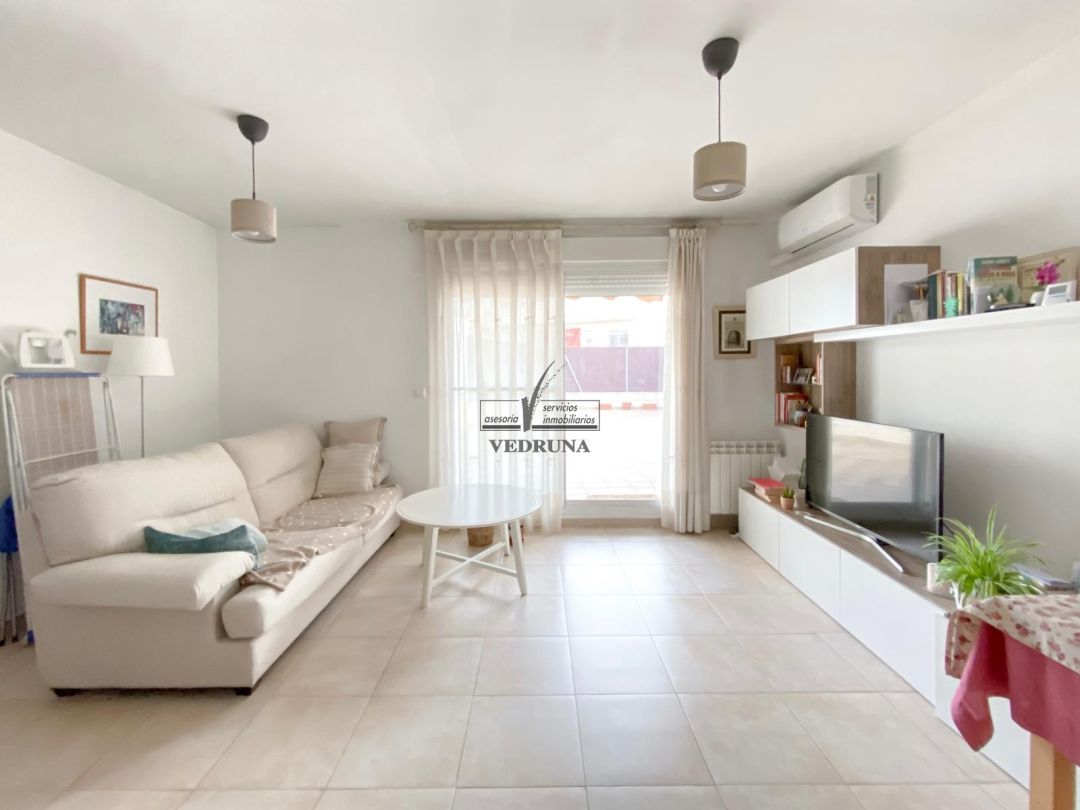 Living room of Apartment for sale in  Zaragoza Capital  with Air Conditioner, Heating and Terrace