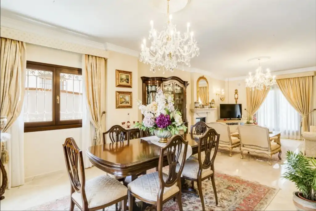 Comedor de Casa o chalet en venta en Alhaurín El Grande con Aire acondicionado, Calefacción y Jardín privado