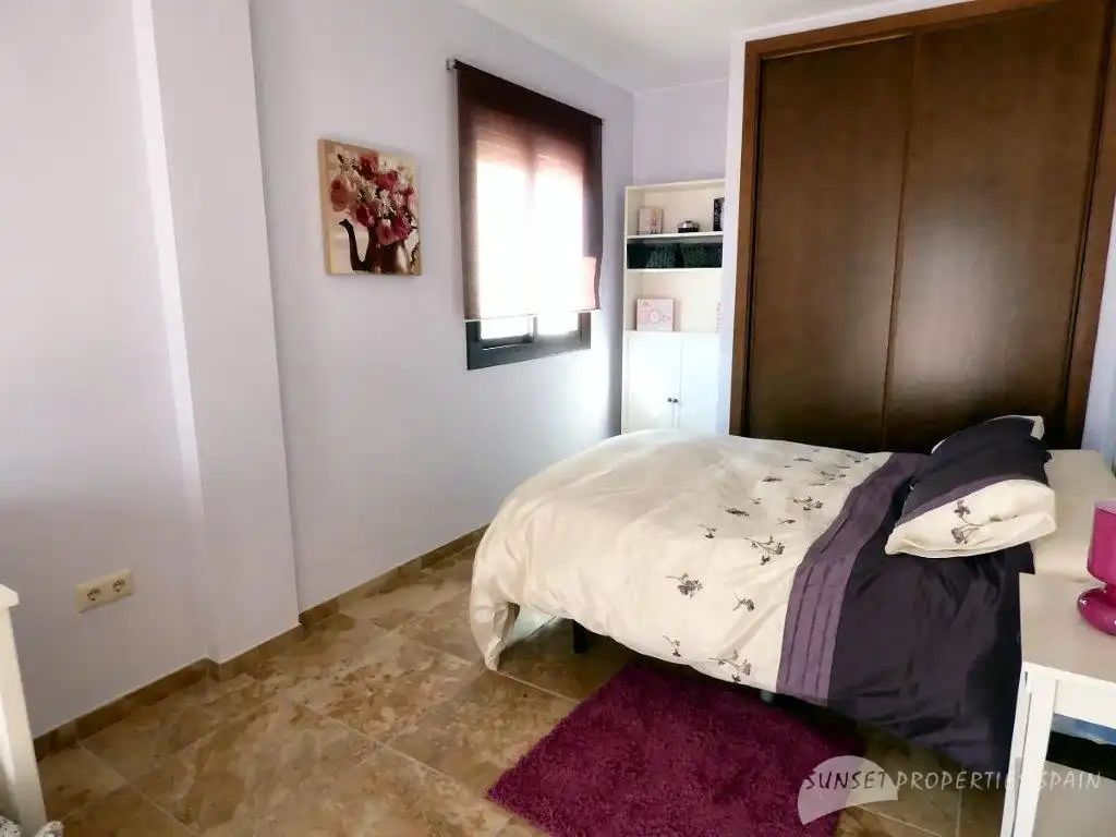 Dormitori de Casa adosada en venda en Salares amb Terrassa
