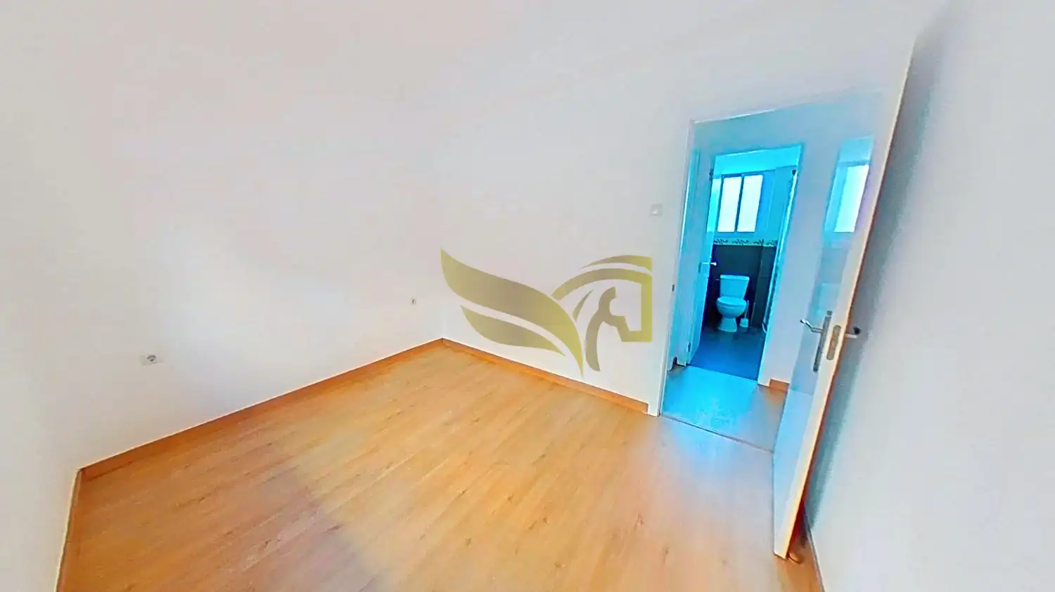 Wohnung zum Verkauf in Sevilla mit Heizung, Möbliert und Ofen