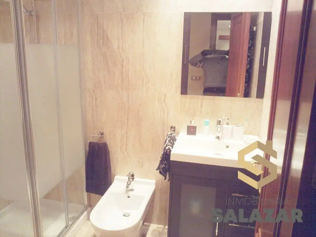 Bathroom of Flat for rent in Santurtzi   with Heating and Terrace