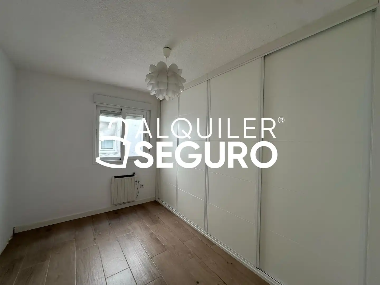 Habitación de Piso de alquiler en Madrid con Calefacción y Trastero