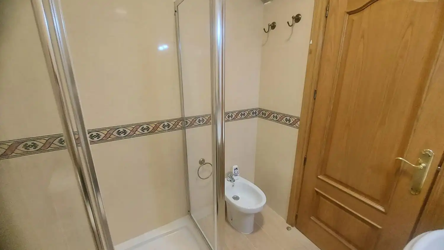 Baño de Piso en venta en Jaén con Aire acondicionado, Calefacción y Amueblado