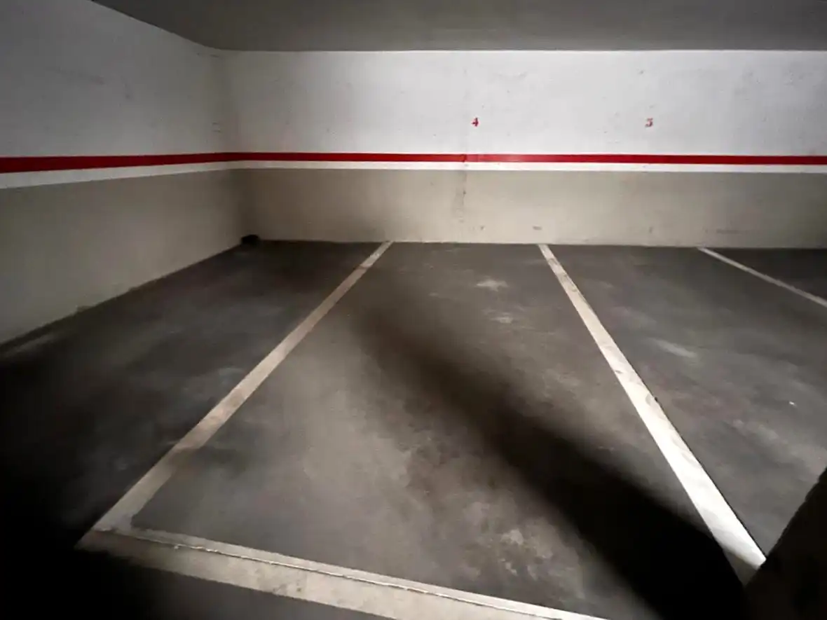 Garage for sale in Pardo, Bargas