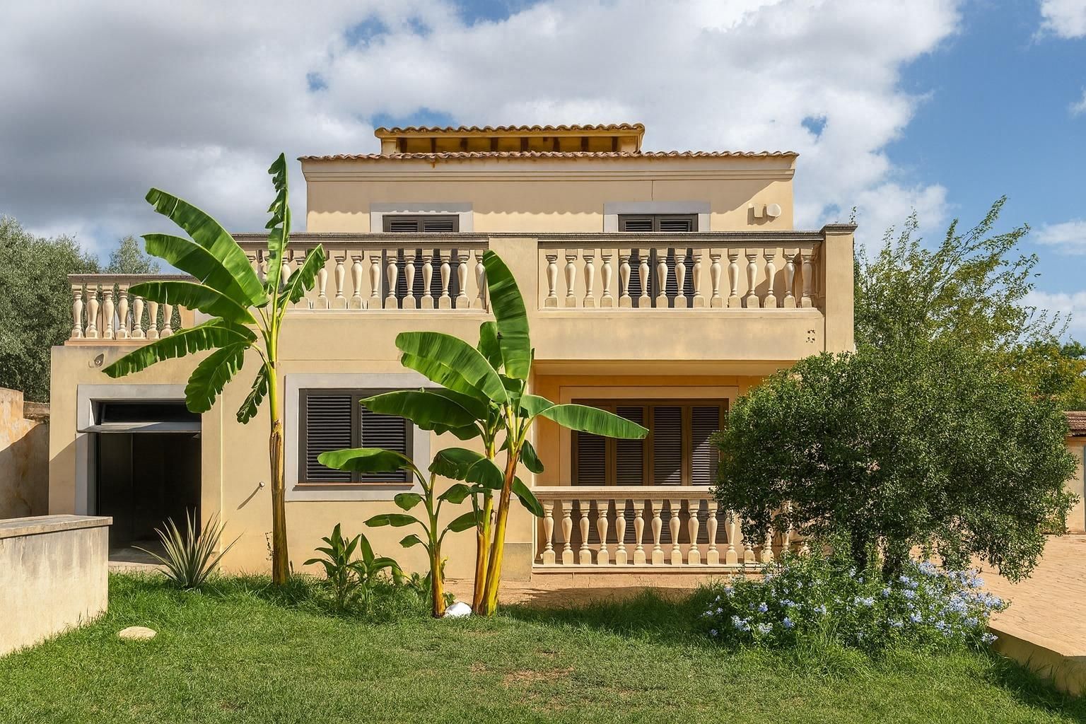 Vista exterior de Finca rústica en venda en Bunyola amb Jardí privat, Terrassa i Traster