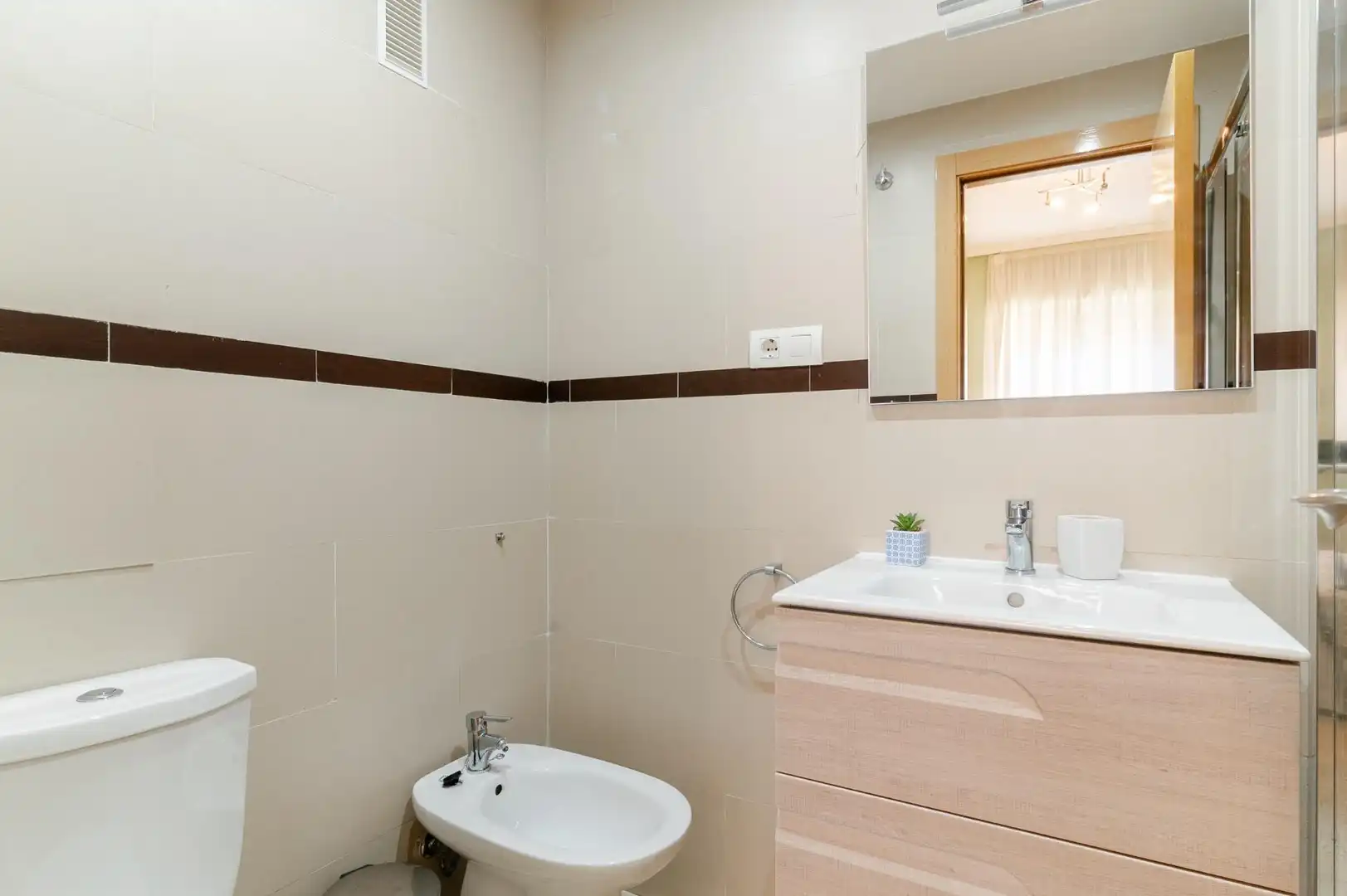 Bany de Apartament en venda en Oropesa del Mar / Orpesa amb Aire condicionat, Jardí privat i Terrassa