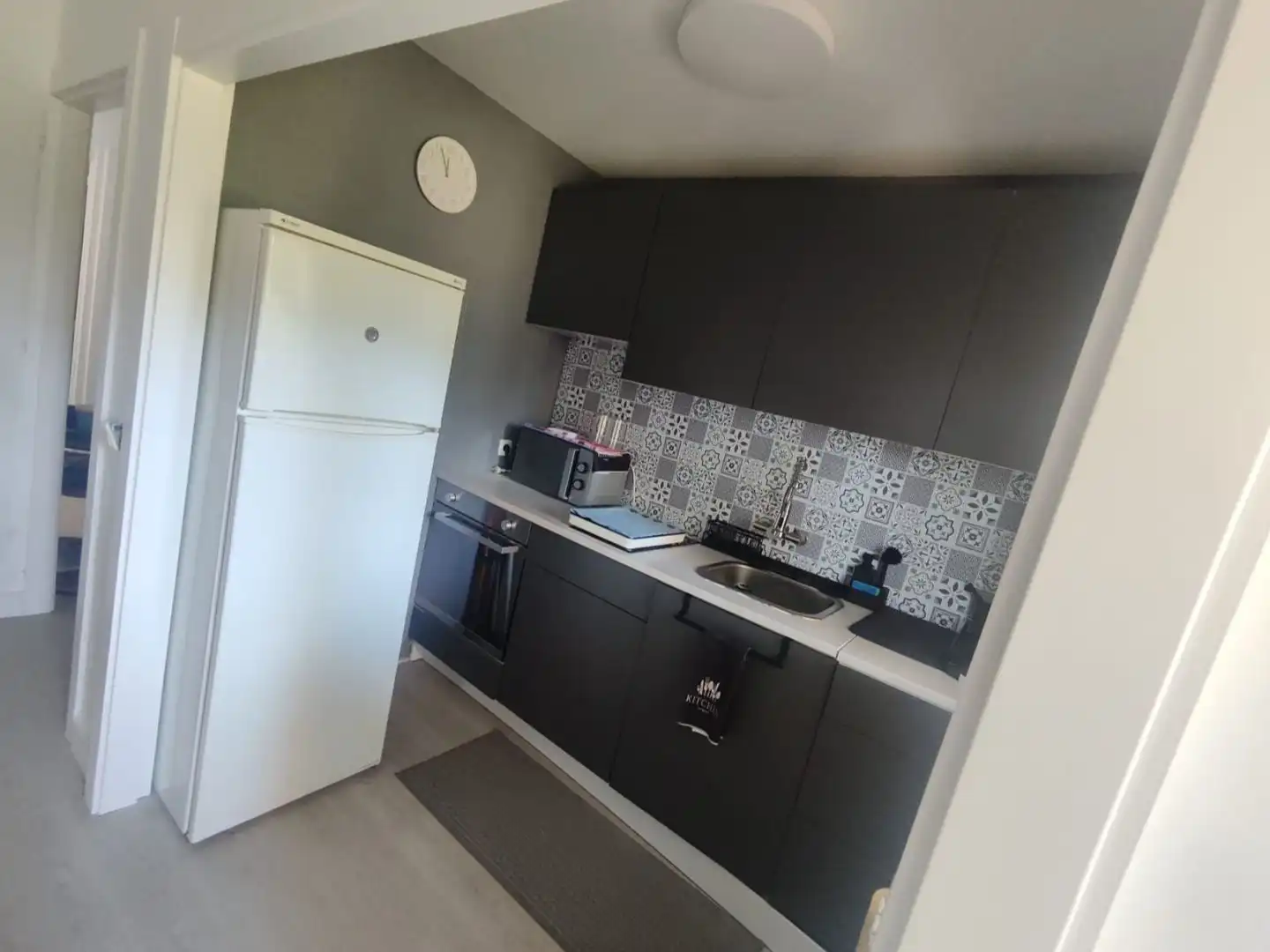 Kitchen of Flat for sale in Madrid  with Terrace, Storage room and Washing machine
