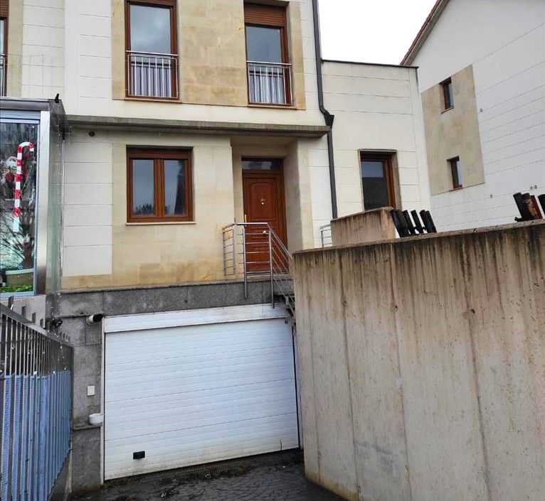 House or chalet for sale in LAS LAGUNAS, Sariegos