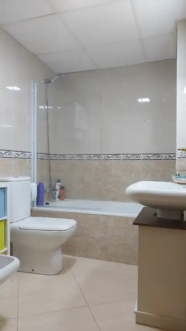 Badezimmer von Wohnungen zum Verkauf in Turre mit Klimaanlage