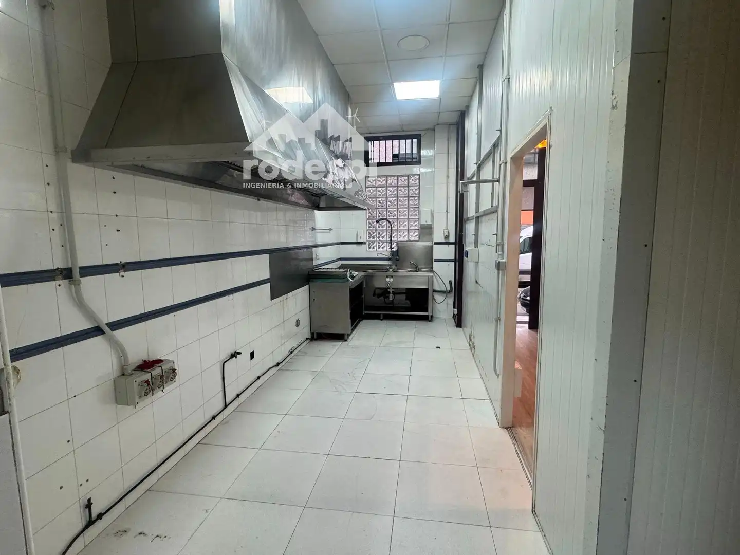 Local comercial en alquiler en Ponteareas, imagen 3